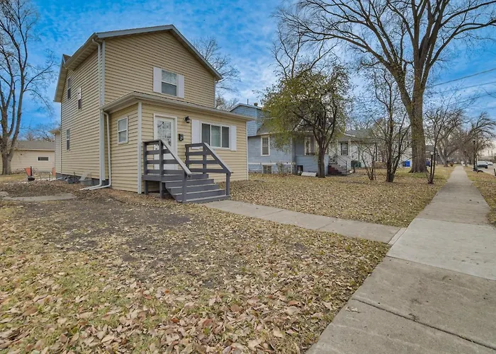 Dog-friendly < 1 Mi To Downtown Fargo! Holiday home Fargo