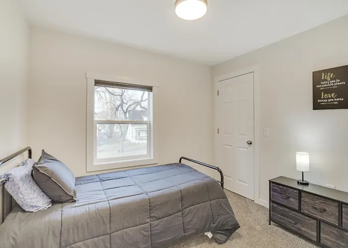 Dog-friendly < 1 Mi To Downtown Fargo!