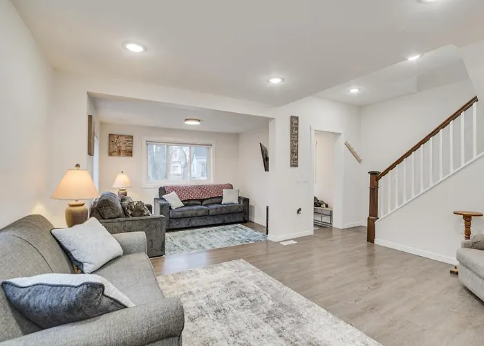 Holiday home Dog-friendly < 1 Mi To Downtown Fargo! Fargo