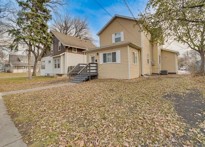 Holiday home Dog-friendly < 1 Mi To Downtown Fargo! Fargo